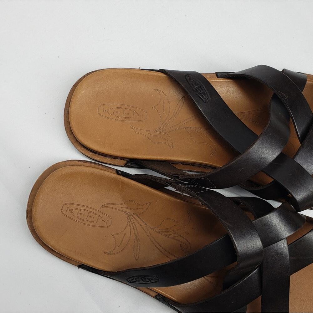 Keen Women's Brown Footbed Black Strappy Sandals - Picture 3 of 8
